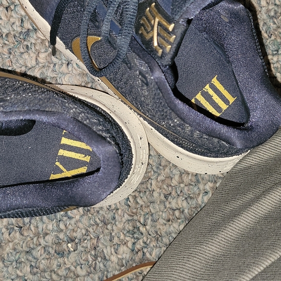 Kyrie 3 Obsidian - Picture 7 of 7